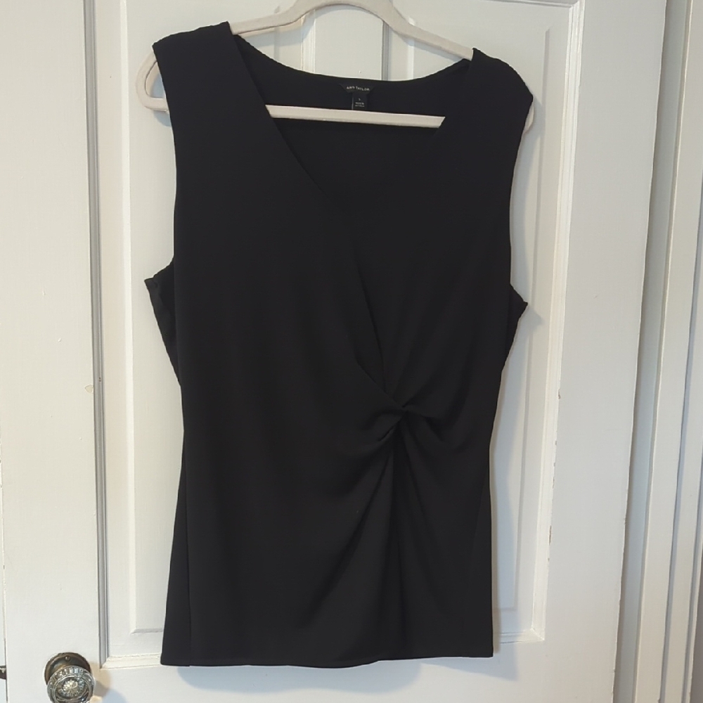 Black Sleeveless Top